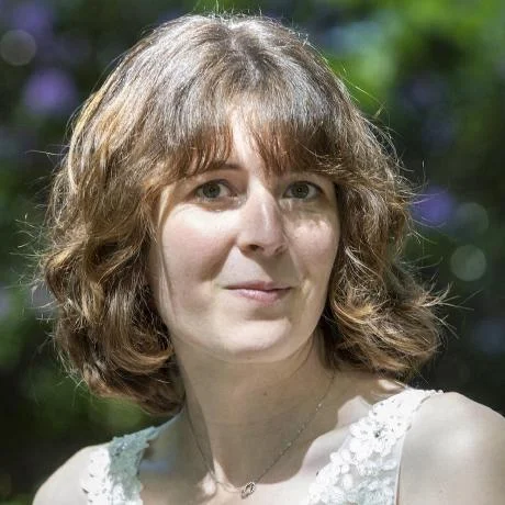 Dr. Birgit van Huijgevoort